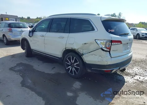 2019 Honda Pilot Touring из США, поврежденный, VIN 5FNYF5H90KB005916